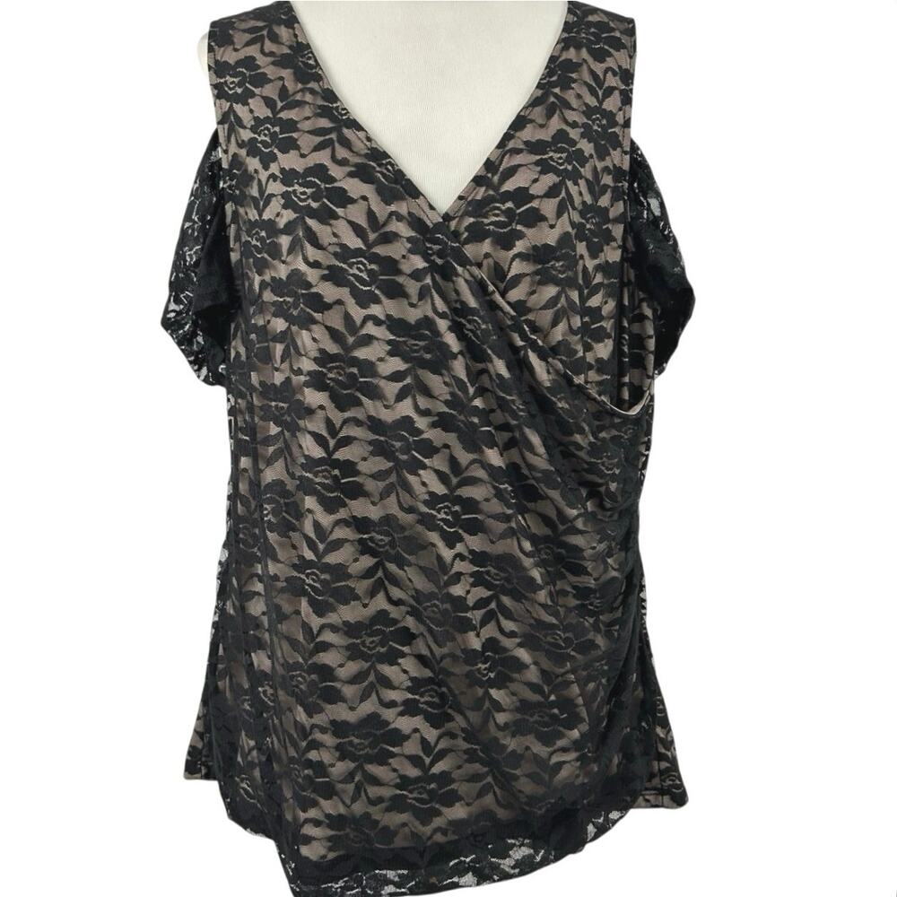 Torrid Black Lace Cold Shoulder Surplice Top Nude Lined Plus Size 2 Boho